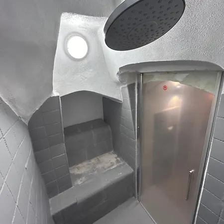 La 13 Apartamento